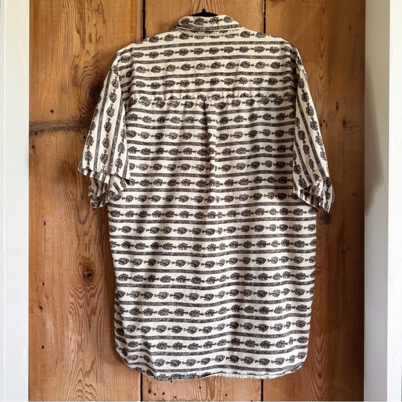 Sz XL Vtg Columbia Beige & Black Skeletal Flounder Button Down Fisherman Shirt - Picture 3 of 5